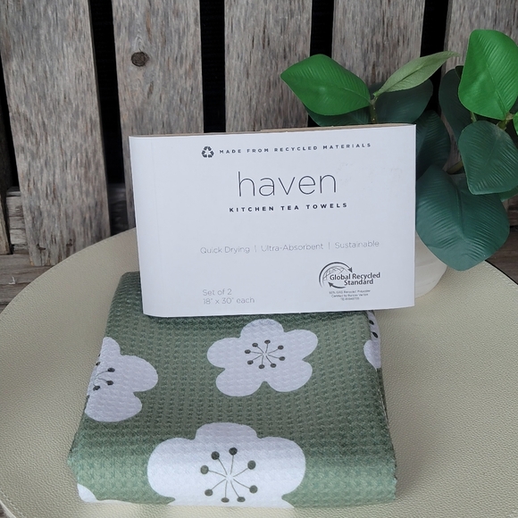 Haven QUICK DRY White Floral Green Tea Towels set of 2 - Picture 8 of 12